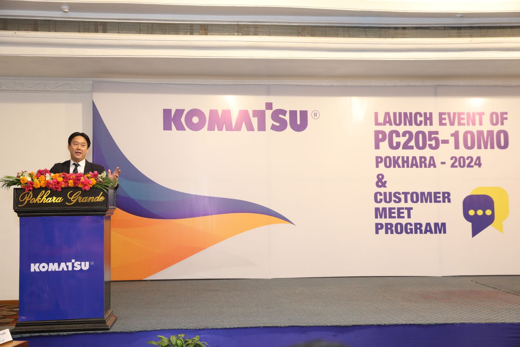 komatsu_launch_20.jpg - Image